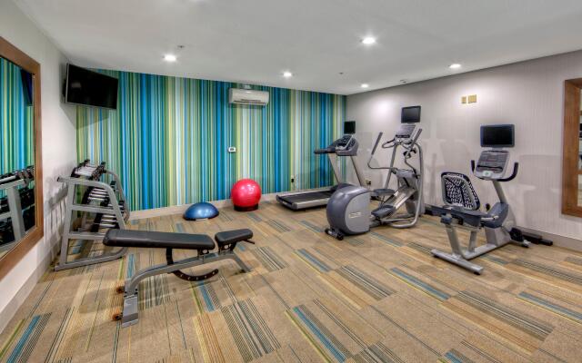 Holiday Inn Express & Suites Crossville by IHG