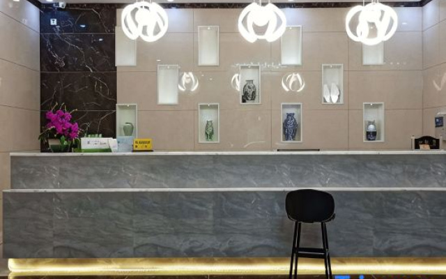 Guoli Hotel (Haikou Qilou Old Street Branch)