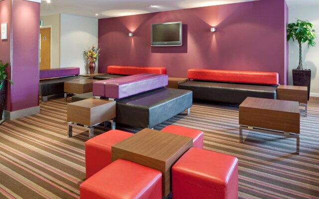 Holiday Inn Express Poole, an IHG Hotel