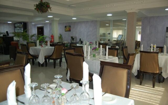 Grand Capital Hotel