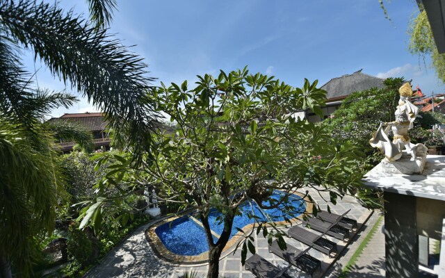 Sandat Hotel Legian