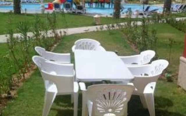 Chalet in Porto Matrouh with Private Garden