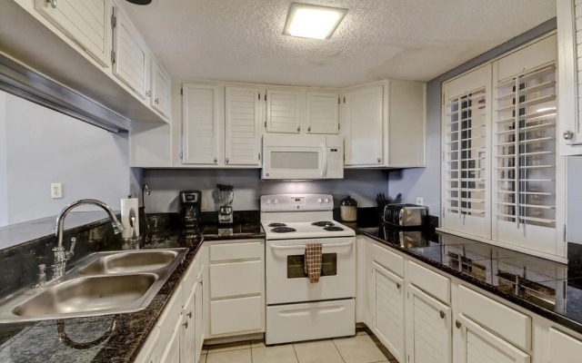 1606 Sea Dunes