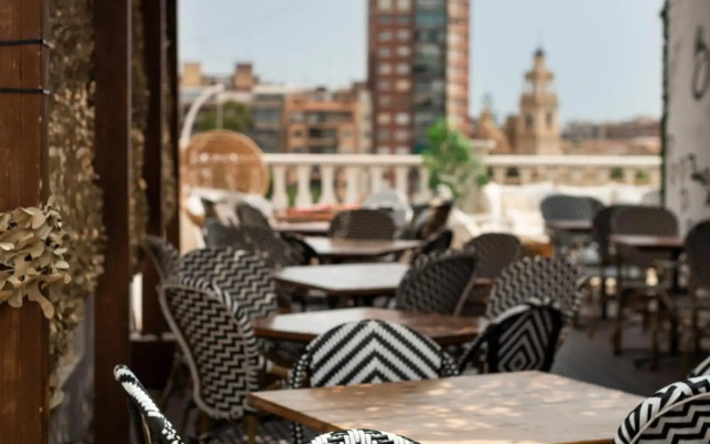 Blanq Carmen Hotel