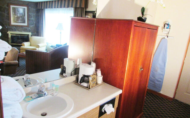 Arbors at Island Landing Hotel & Suites