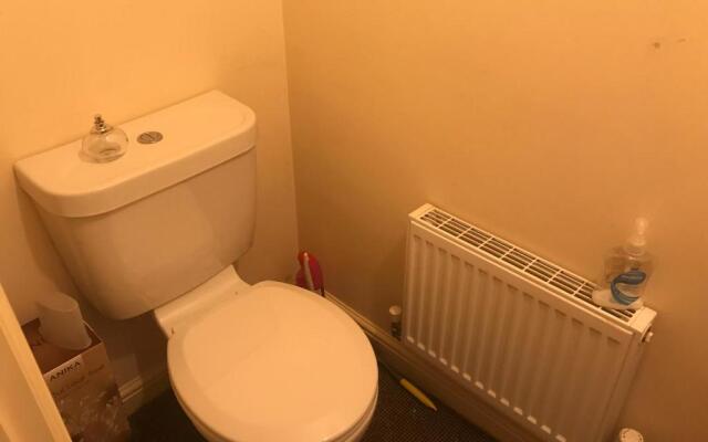 HOUSE shared, New Build 36 Nottingham 3bedrooms
