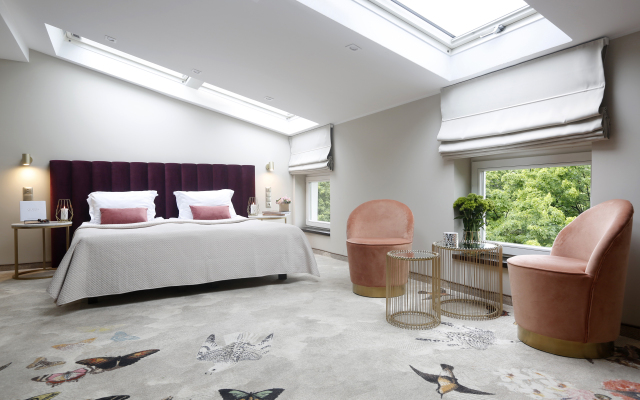 Queen Boutique Hotel