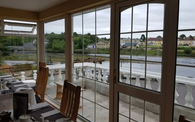 The River's Edge Guest House
