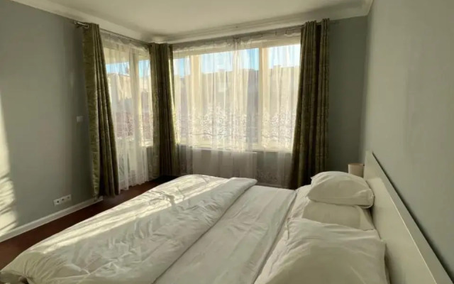 The Dante Prague Apartments - Family Apartments with FREE PARKING