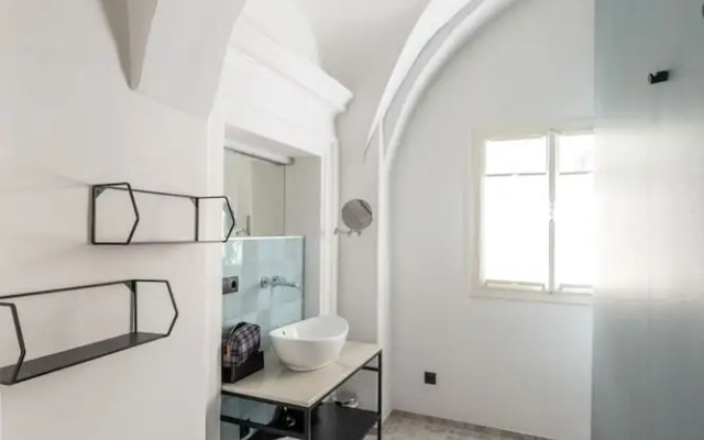 Roksoxhome Designer Boutique Apartment