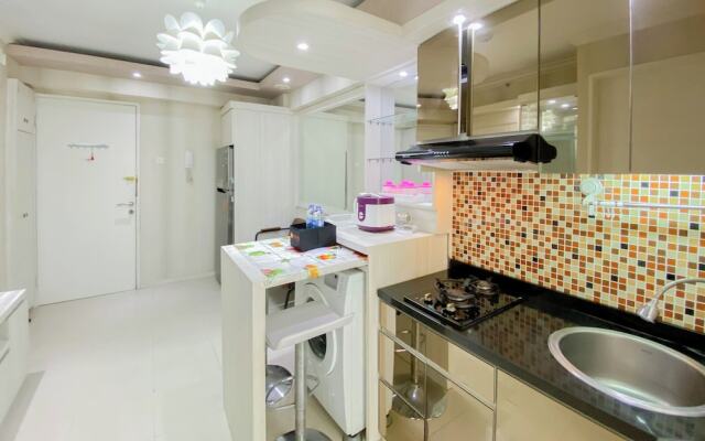 Comfortable And Homey 2Br At Bassura City Apartment