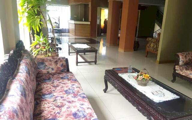 Hotel O Rumah Massagena Syariah Near Gedung Olahraga Enrekang