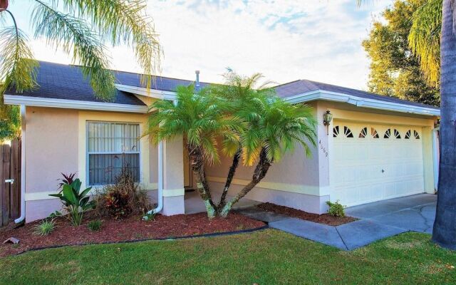 Fenced Yard, Private Pool, Close to Disney!!