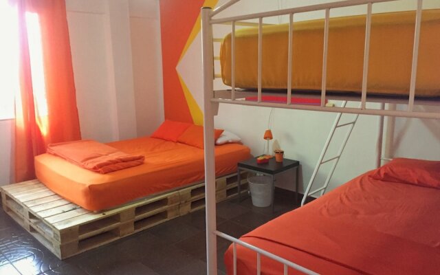 Acuarela Hostal - Hostel