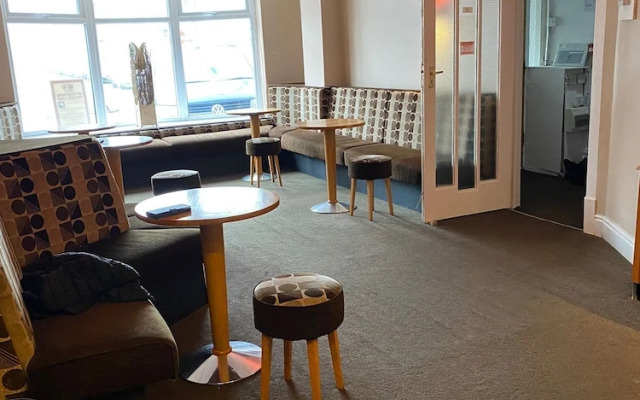 The Avari Hotel