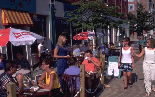 Crowne Plaza Fredericton-Lord Beaverbrook by IHG