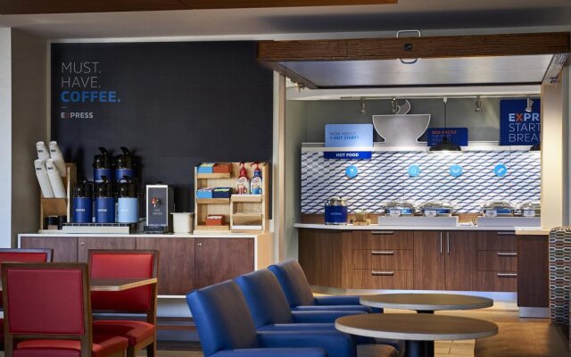 Holiday Inn Express and Suites Ontario Airport by IHG