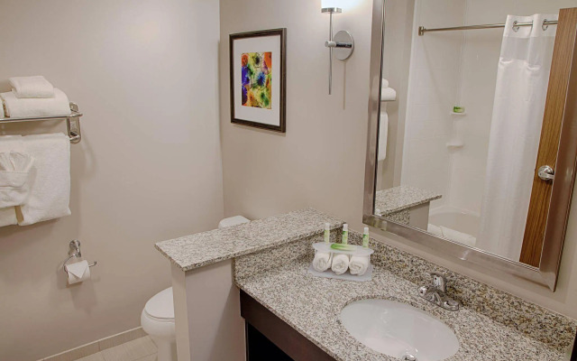 Holiday Inn Express & Suites Tahlequah by IHG