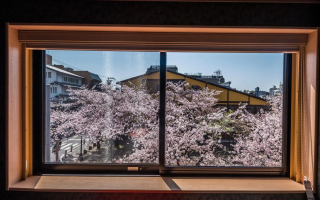 Hotel ALZA KYOTO