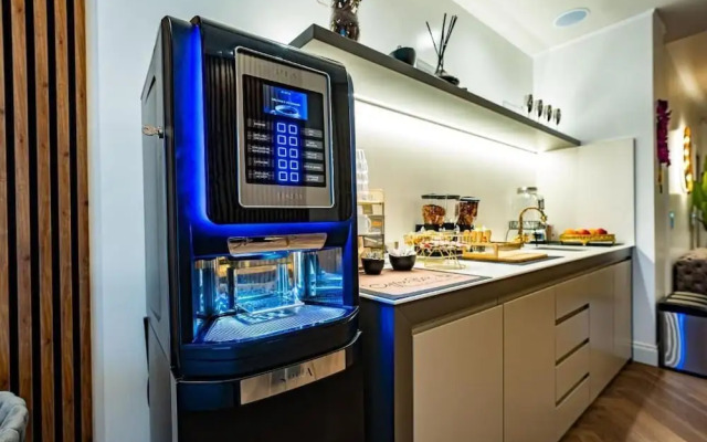 Sofia Ultra Suite Collection