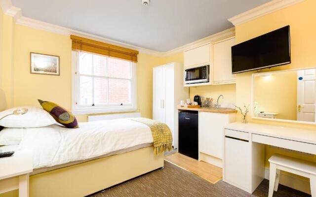 1 Riverside Apartments