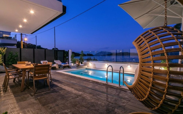 White Rock Villas Lefkada Prestige Villa With Private Pool
