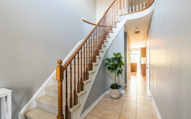 GLOBALSTAY. Luxury 3BR Townhomes with HOT TUB, Gym, BBQ