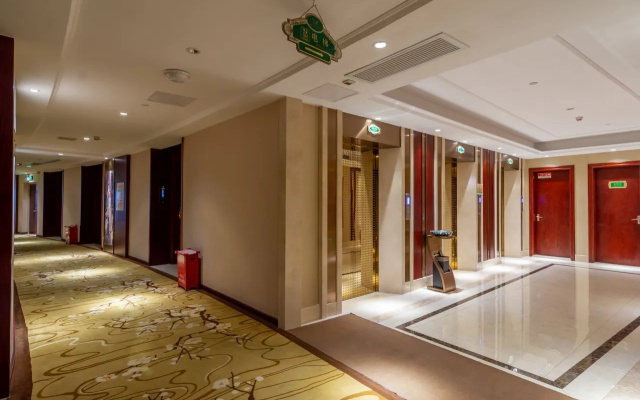 Vienna International Hotel Huiyang Municipal Square