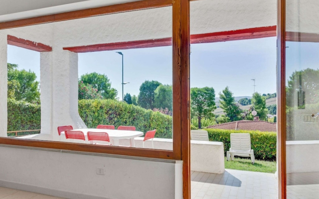 Appealing Holiday Home With Garden, Fireplace and Parking