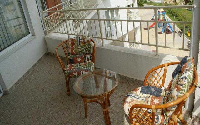 GT Imperial Fort Club Apartments