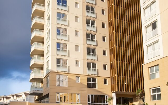 Bentley Holiday Apartments - West One