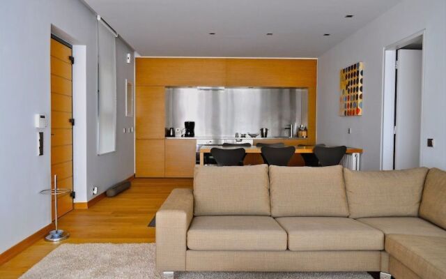 Elafivolia Arachova Suites