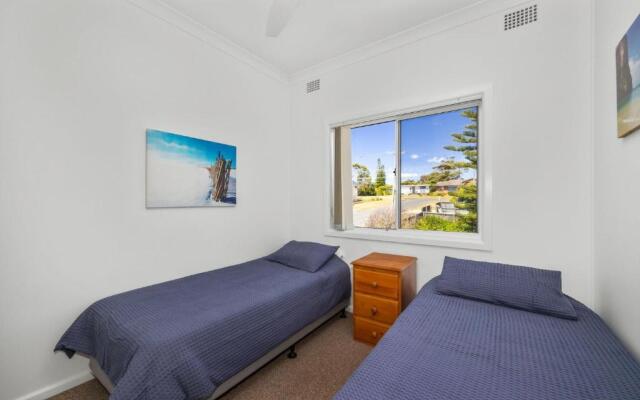 Seaside Beach House 25 Seaside Pde