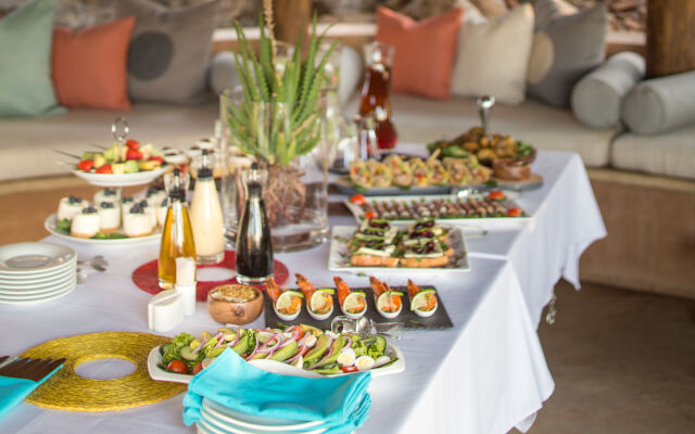 Royal Madikwe Game Lodge