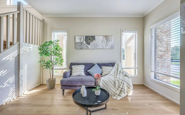 StayAU Pakenham 5 BRM Oasis Pet-friendly
