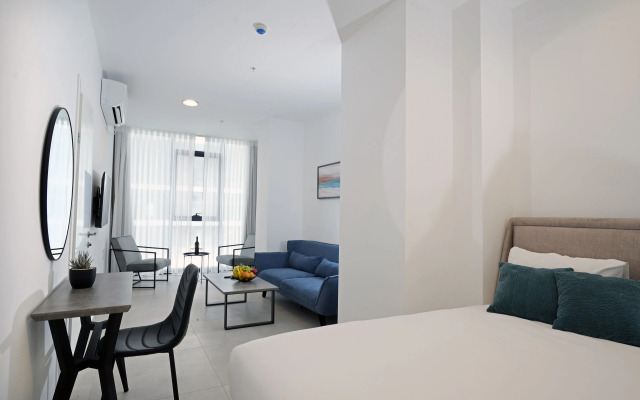 Hi - Yam SeaView Apartments & Suites