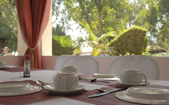 Apollon Hotel