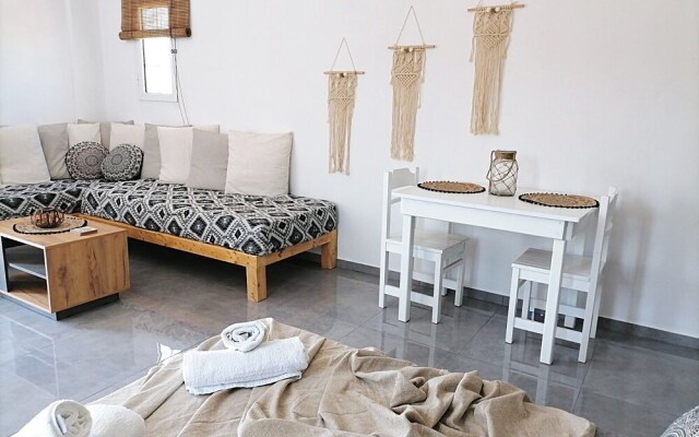 Paros King Luxury Apartments