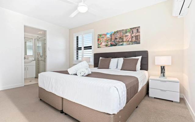 Windward Apartments
