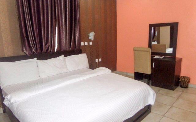 Siman Suites