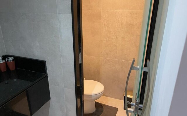 Luxury Brand New 1-bed Apartment in Jangada