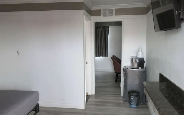 Rodeway Inn Commerce - Los Angeles