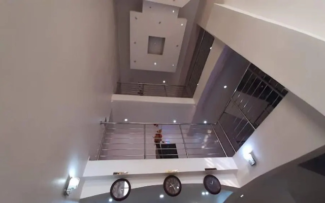 D' Angelo Hotel