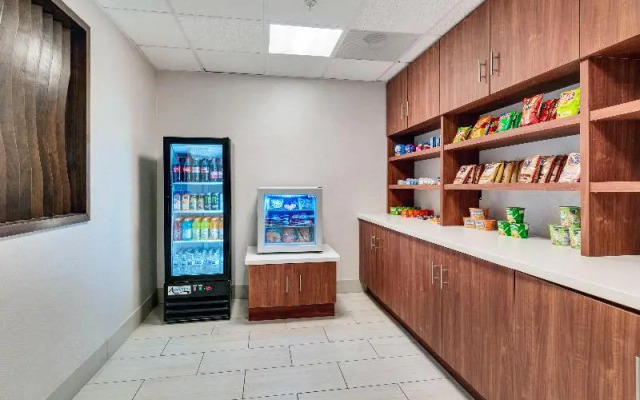 Holiday Inn Express Banning