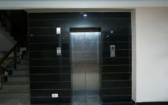 Revking at Hotel Batra