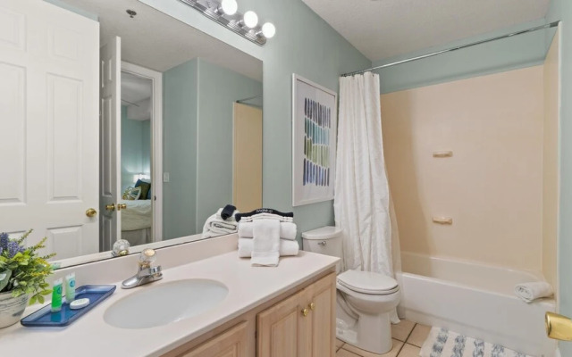 Island Royale Penthouse #202