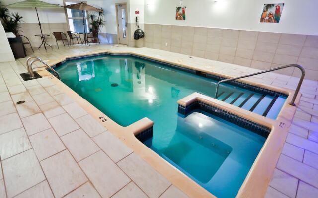Quality Inn & Suites Le Versailles