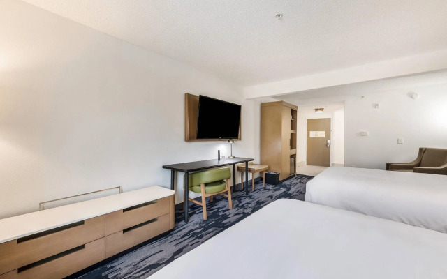 Fairfield Inn & Suites by Marriott Greensboro Coliseum Area