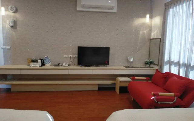 K-1 Hotel