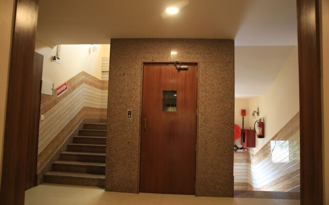 Hotel Kumud Plaza